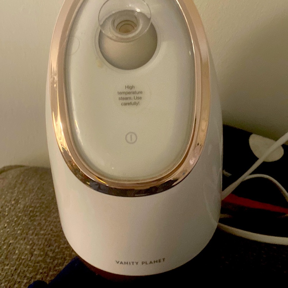 Face steamer. Never used